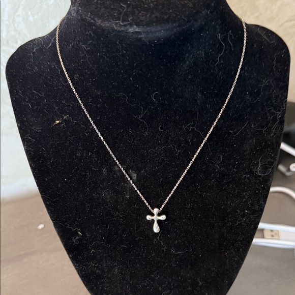 Tiffany & Co. Classic Silver Elsa Peretti Sterling Cross Pendant Necklace - Picture 1 of 4